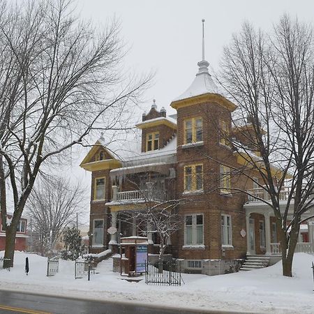 Le 100 St-Laurent Louiseville Eksteriør bilde
